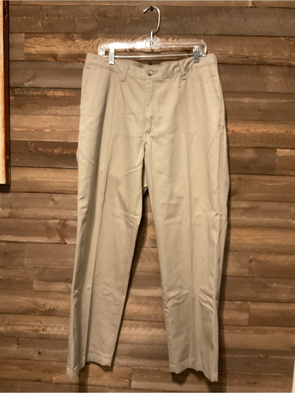 Wrangler Riata Tan Flat Front Dress Pants Men’s Size 36x32 000094KH